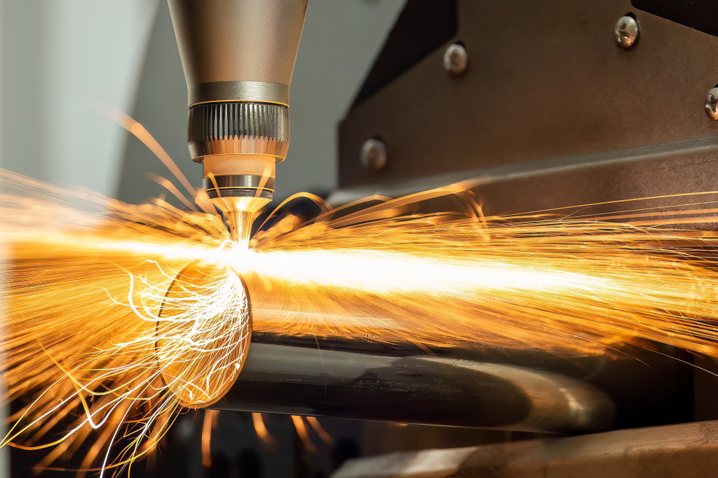 Laser tube cutting